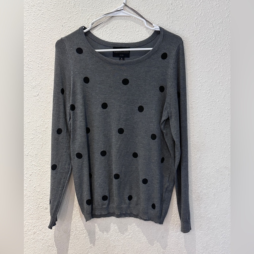 BNWOT Absolutely Creative Worldwide Sweater. Women’s size M.